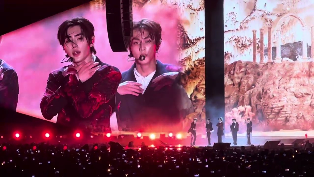 Sacrifice (Eat Me Up) - live at the ENHYPEN Fate world tour - LA stop