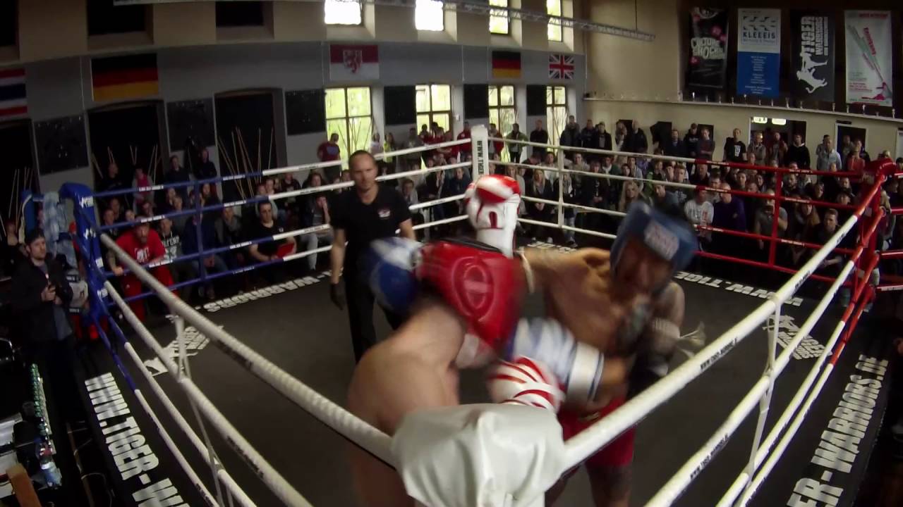 Tiger Warriors Gym Braunschweig- Muay Thai Open 2016 Nico vs  Thai Nguyen
