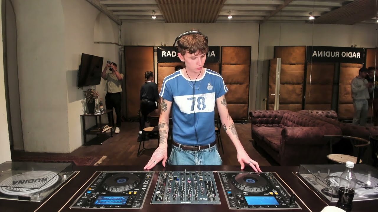 Upper90 | Radio Rudina