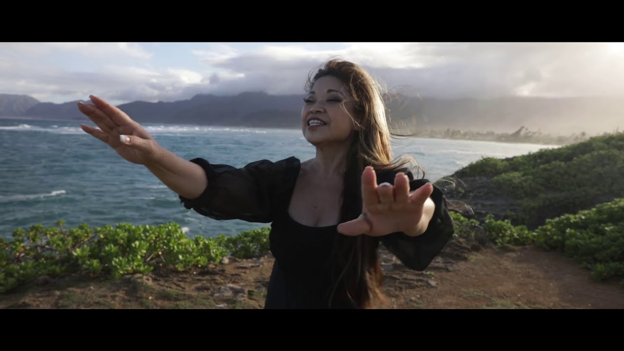 "Hawaii '78"- Israel Kamakawiwo'le - Special Hula