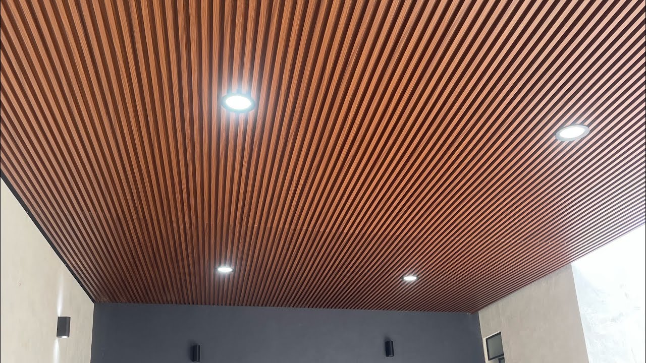 Estructura metálica con plafón de lambrin wpc  así lo realizamos en herreria Colima