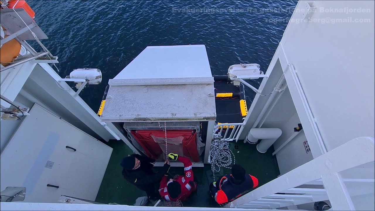 Evakueringsøvelse fra gassferjene på Boknafjorden