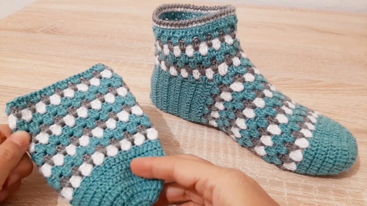 طريقة عمل حذاء نسائي / كروشيه سليبر / جوارب how to crochet a slipper