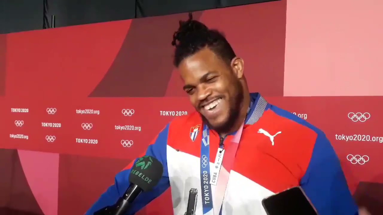 El luchador #cubano Reineris Salas alcanz&oacute; la medalla de bronce en #Tokio2020