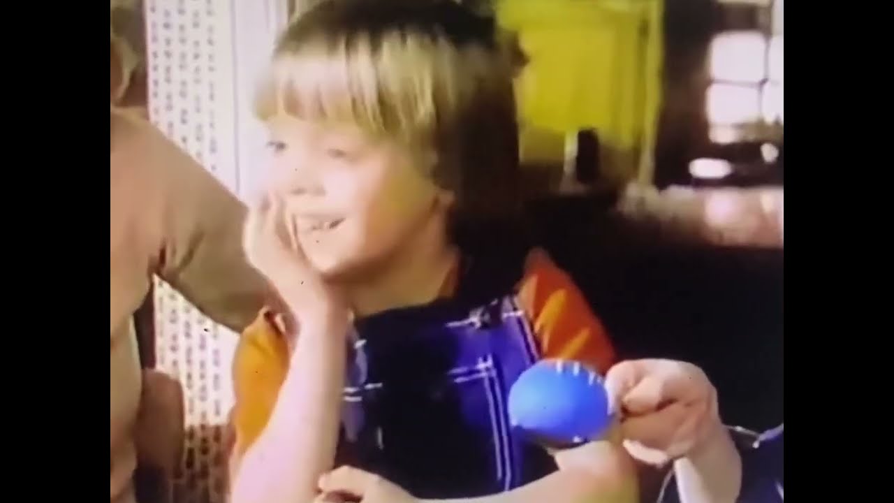 1981 Paas Easter Egg Coloring Kit Classic Television Commercial - Vintage Easter Memories