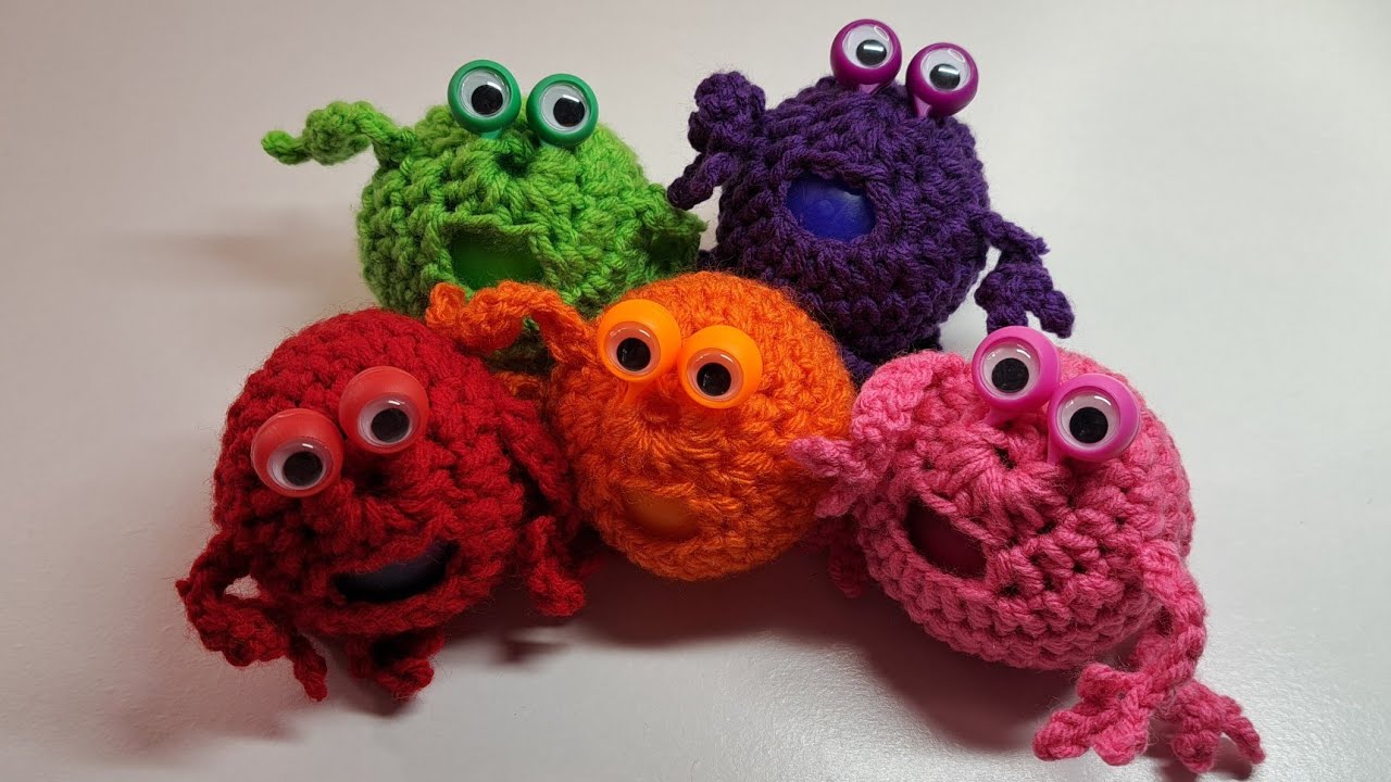 How to Crochet a Frog Stress Ball #lisalovescrochetandknit
