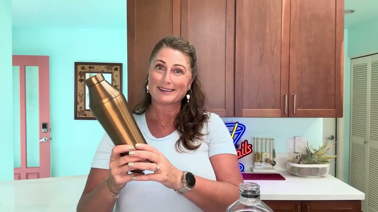 Elevated Craft Hybrid Cocktail Shaker Review by Queen of Cocktails Stacy Garrett #homecocktails