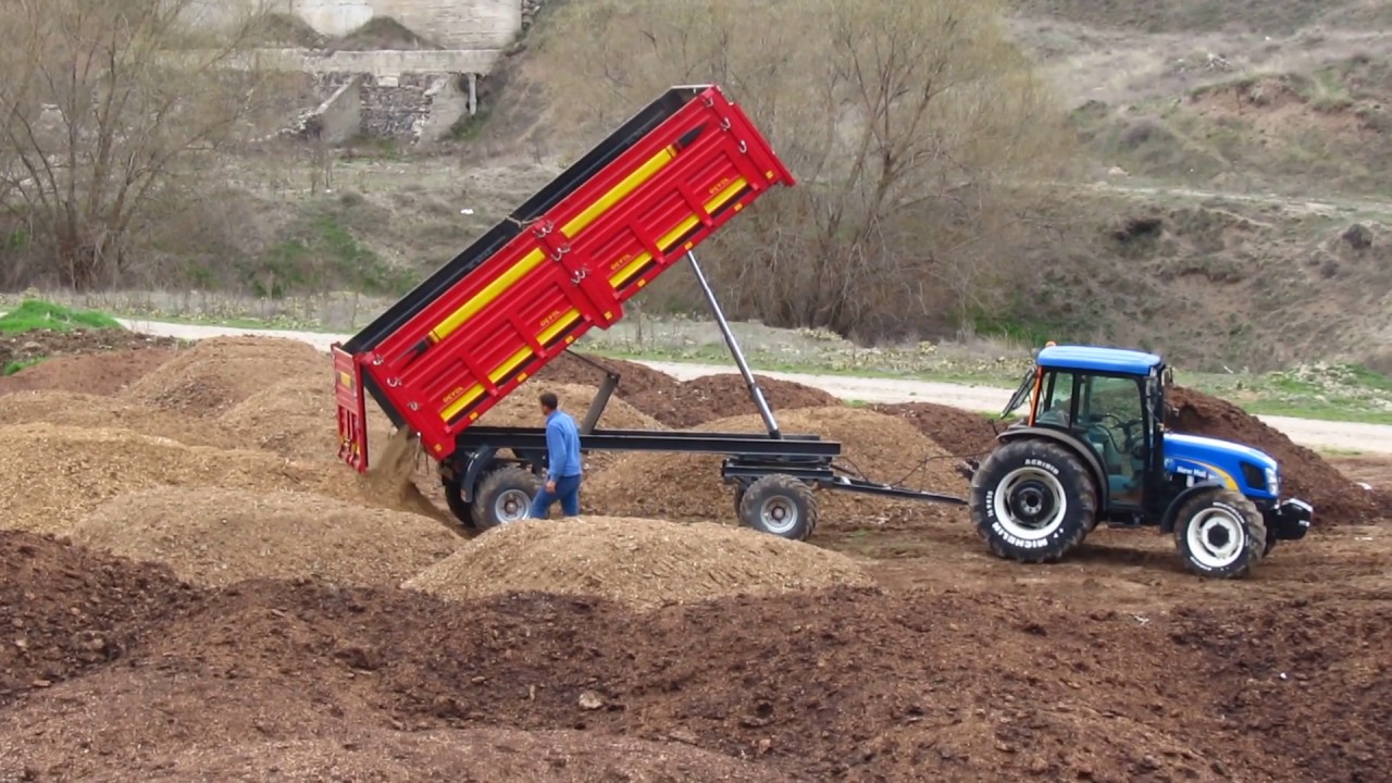 NEW HOLLAND T4040 TRAKTÖR VE 10 TONLUK RÖMORK İLE TAVUK GÜBRESİ İŞİ-3