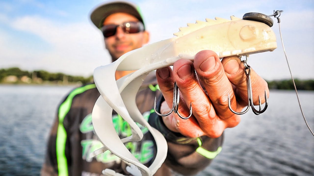 MUSKY FISHING OPEN WATER!! - Throwing Medussas at Illinois Muskies in the Basin