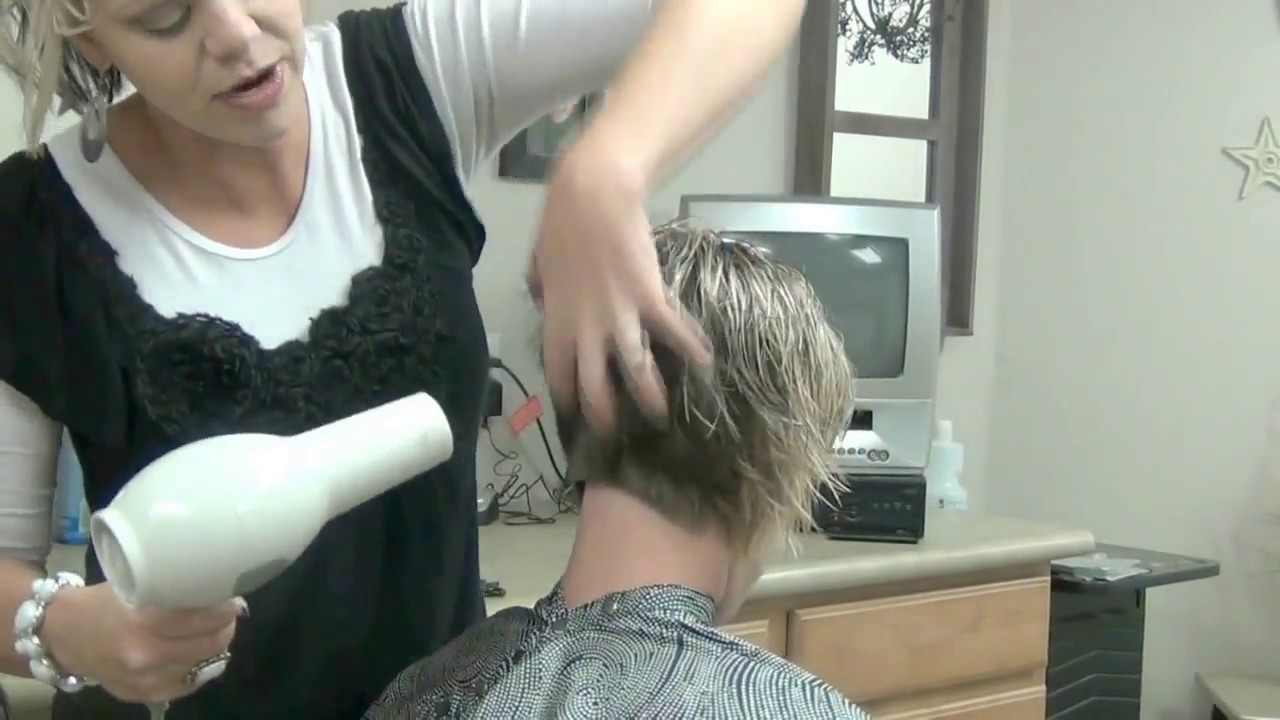 The Stacked Bob Haircut That's Taking Over | Full Tutorial Inside