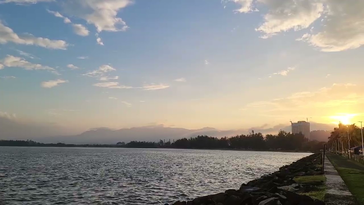 Pause & Breathe | Sunrise at Tanjung Lipat, Kota Kinabalu 🌅