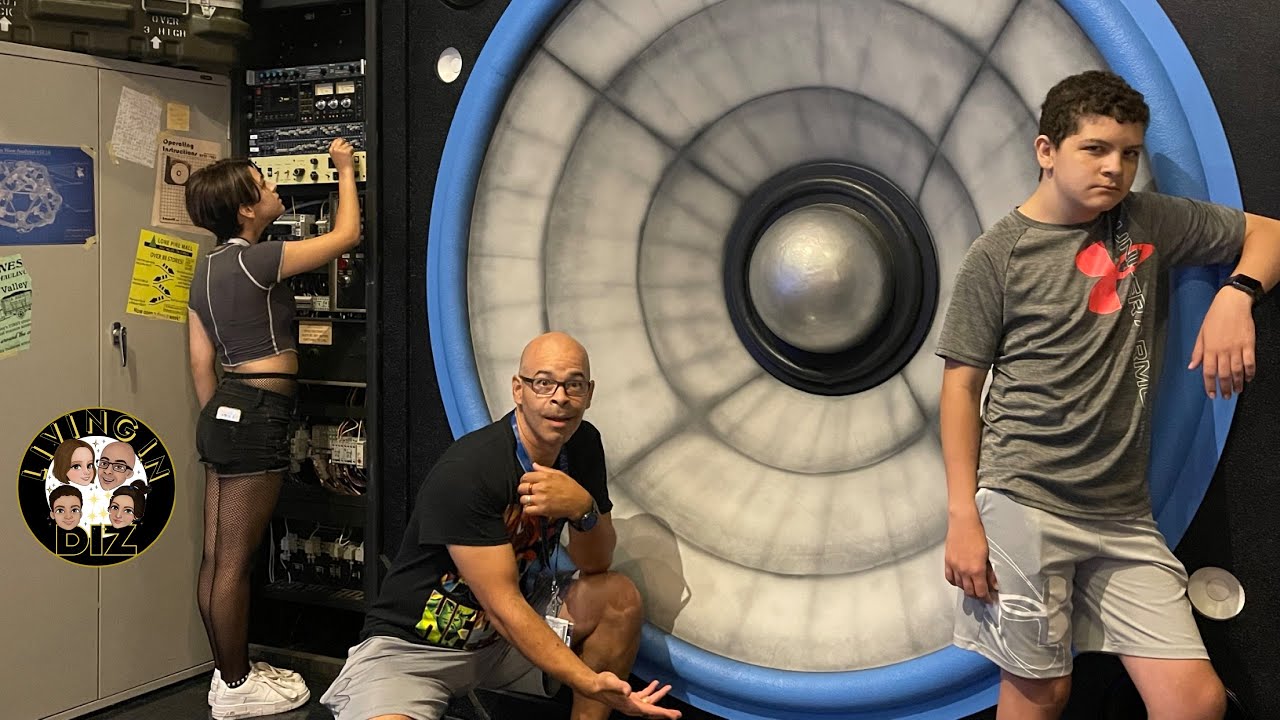 Emotional Visit to the Universal Studios Tribute Store