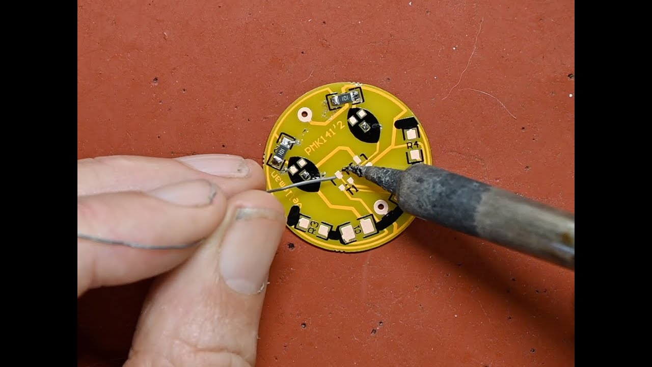 C.K. builds a Happy Face surface mount soldering practice kit from Whadda