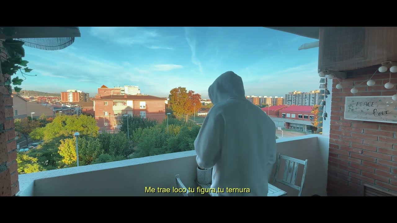 ELLA PASA - MrcG