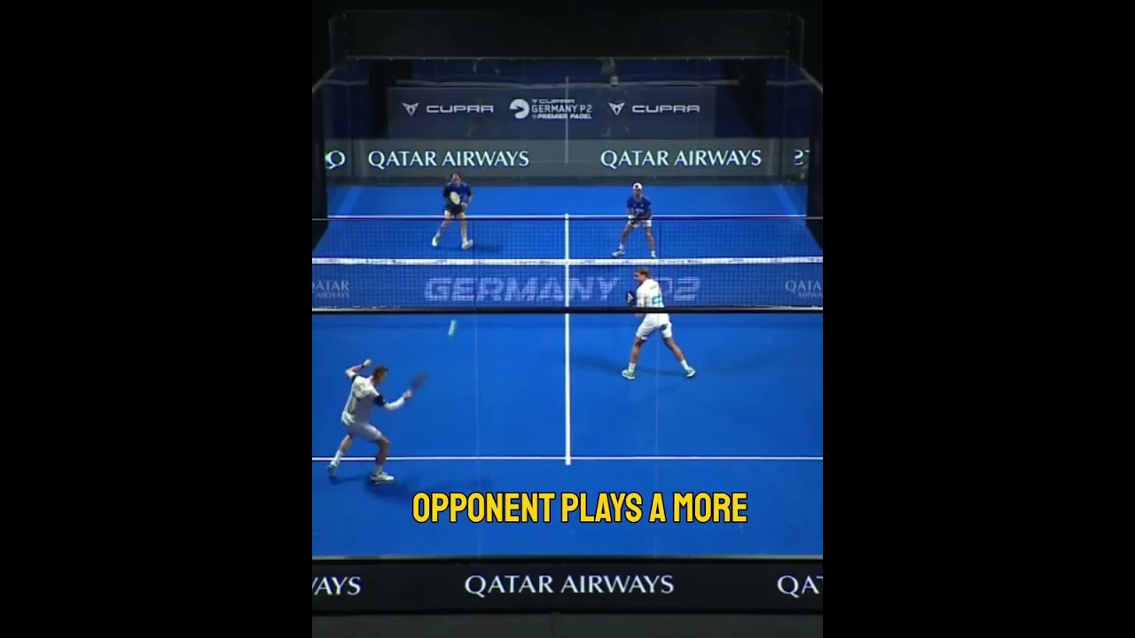 How to Block the Bandeja Like Momo Gonzalez 🧱 | Padel Volley Defense #padel #bandeja