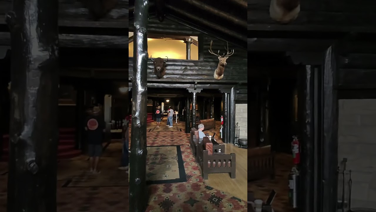 El Tovar hotel and restaurant inside the Grand Canyon national park. Opened in 1905. #shorts