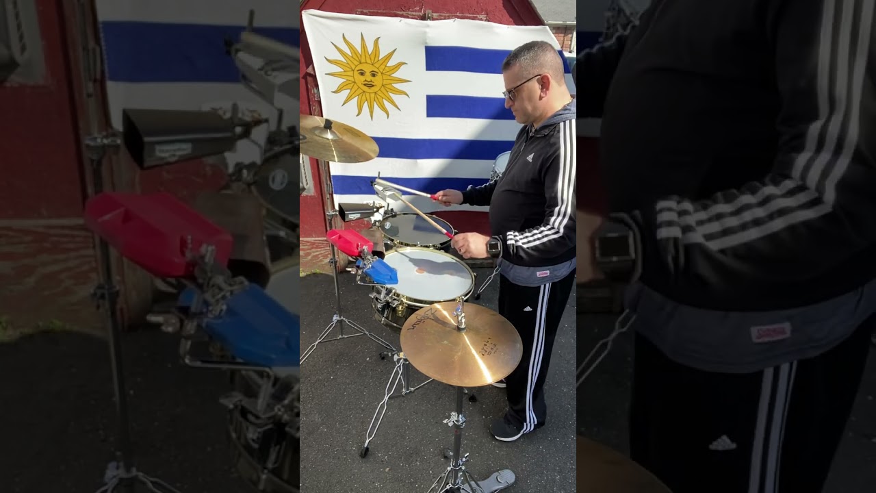L”AUTENTIKA “” EL EMBRUJO” Canta YESTY PRIETO 🇺🇾🇺🇾🇺🇾🇺🇾🇺🇾COVER TIMBALES 🪘🪘🥁🥁🎹🎸🎺🎺🎺