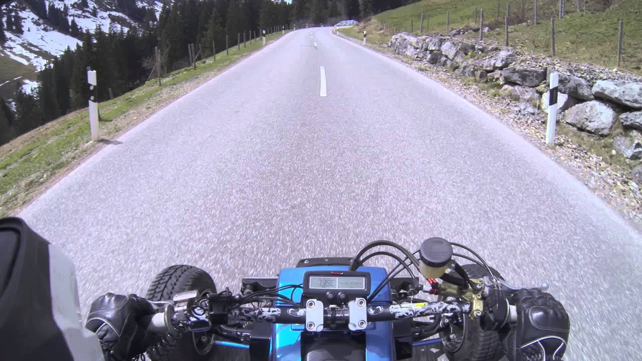 Yamaha Banshee gopro street  crazy road ride Run Street FmF 2 Stroke