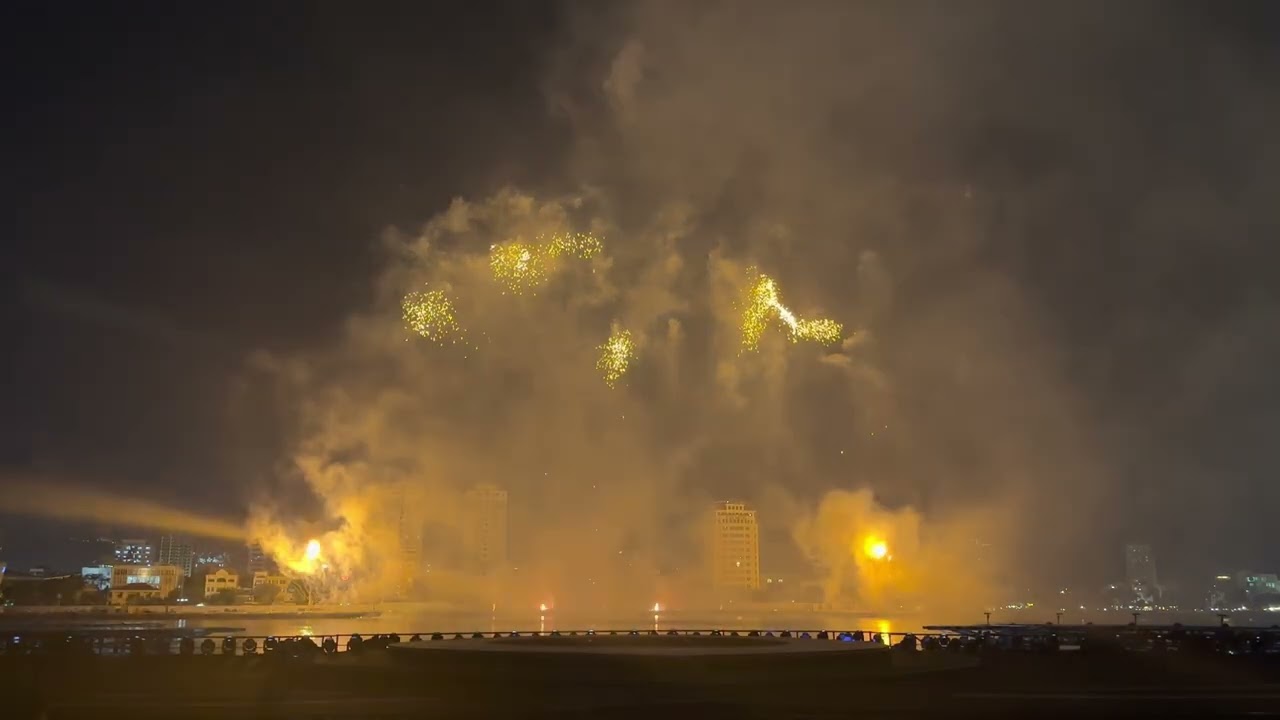 Lễ hội pháo hoa quốc tế Đà Nẵng 2023 - phần thi của đội Italia (17/6/2023)