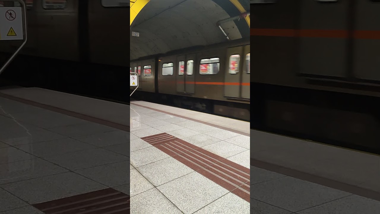 2nd generation train in Maniatika Line 3
