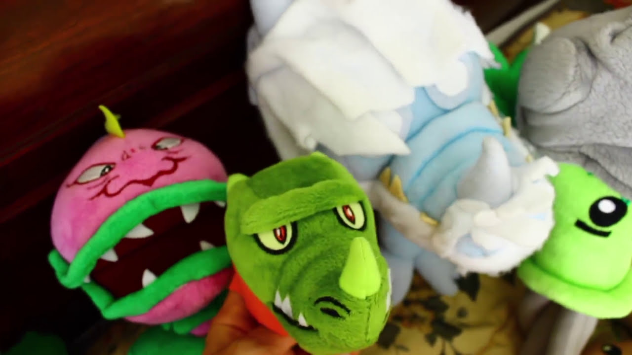 Zoo | Plants vs. Zombies Plush | Peashooter and Paco's Adventure Ep. 6