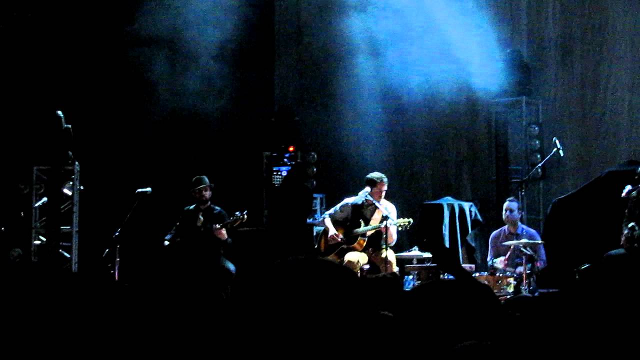 Brand New - The Boy Who Blocked His Own Shot (acoustic on New Year's Eve 12/31/11, Atlantic City) HD