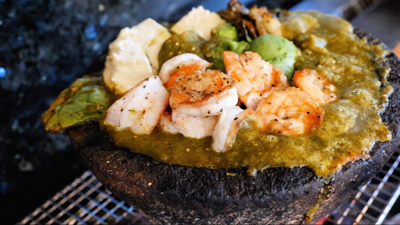 Lava Salsa Avocado Molcajete Caliente (Beef or Shrimp | Green or Red Salsa)