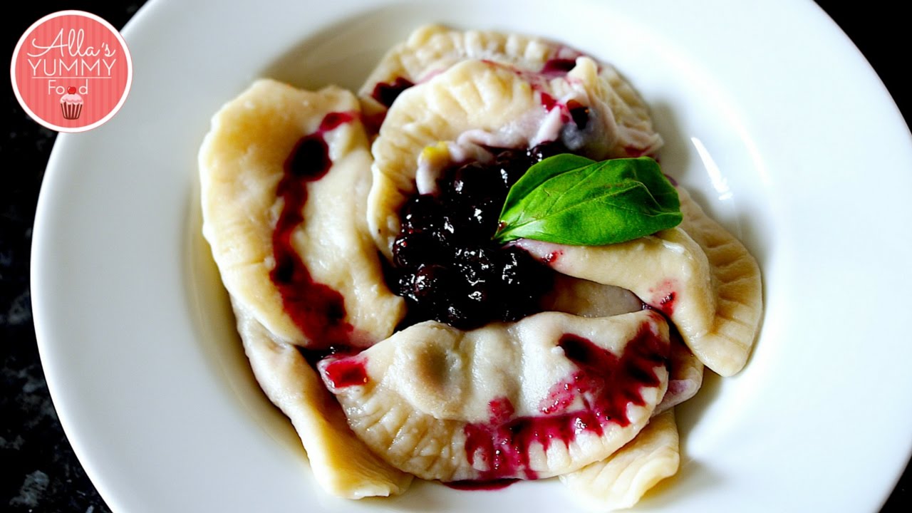 How to Make Blueberry Pierogi (Vareniki) | Вареники с черникой recipes vegetarian food