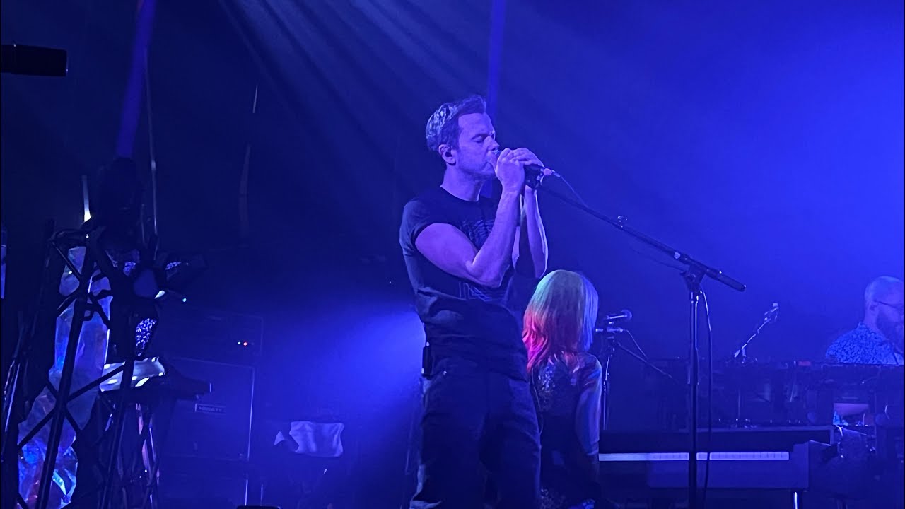 M83 - Amnesia (Terminal 5 NYC 4/25/23)