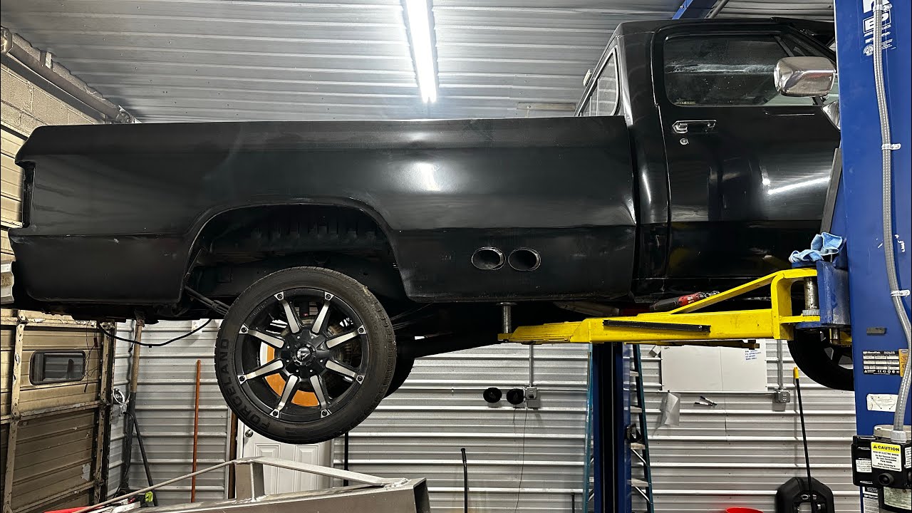 Dodge D150 gets a One of a Kind Exhaust! Sounds so rowdy!
