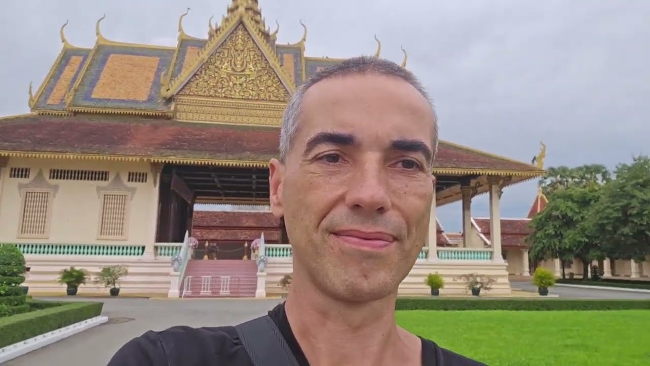 PHNOM PENH CAMBODIA EXPLORING THE CITY AND THE PRISON