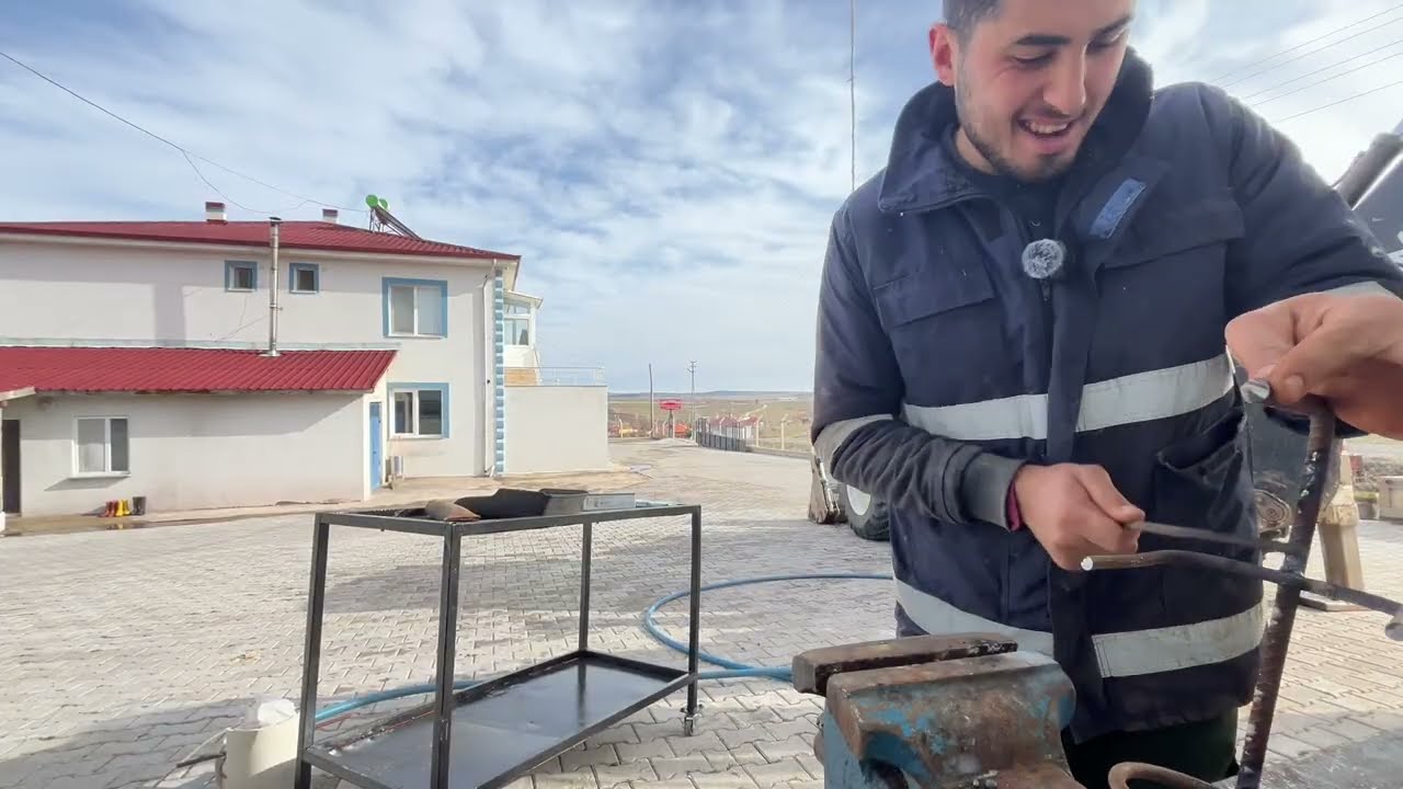 Köyde günlük işler vlog 3 | Buzağılarımıza biberonluk yapıyoruz 