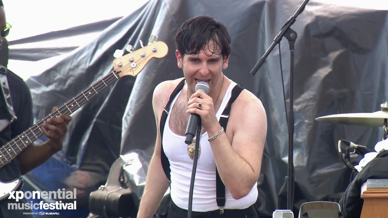 Low Cut Connie - 