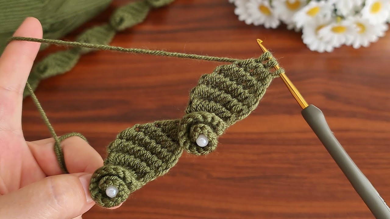 Wow!.. 😇 Tunisian crochet. sell as many as you can weave.Crochet gorgeous hairband,belt,bag handle