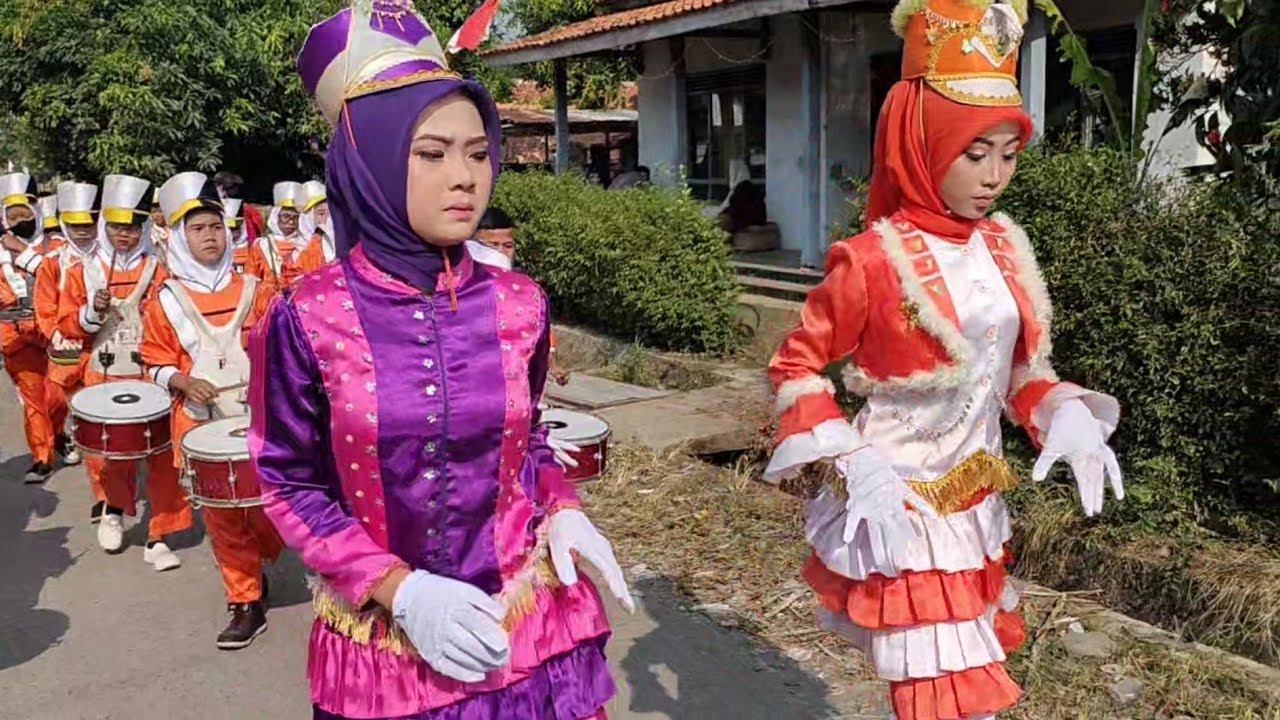 PALING BARU KARNAVAL MTs NURUL ULUM JEMBAYAT DI HUT RI KE 77