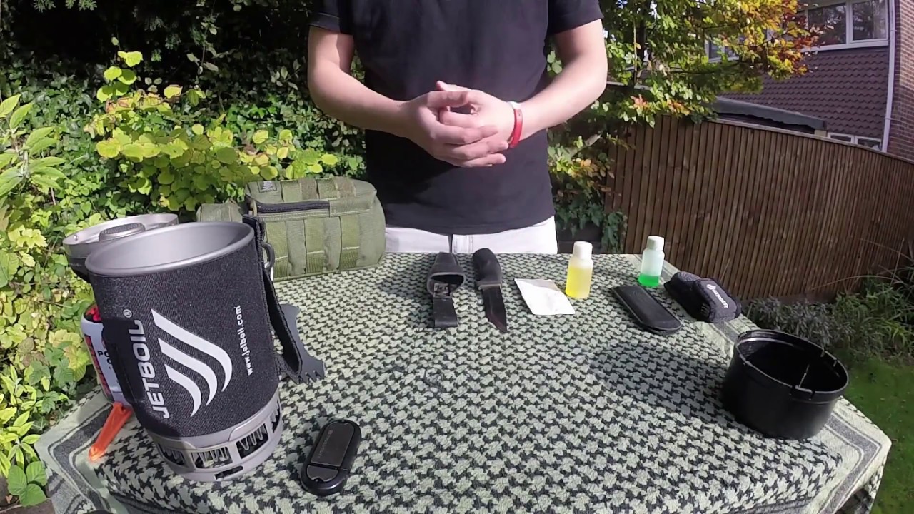 How To Clean A Bushcraft Knife | Total Knife Care