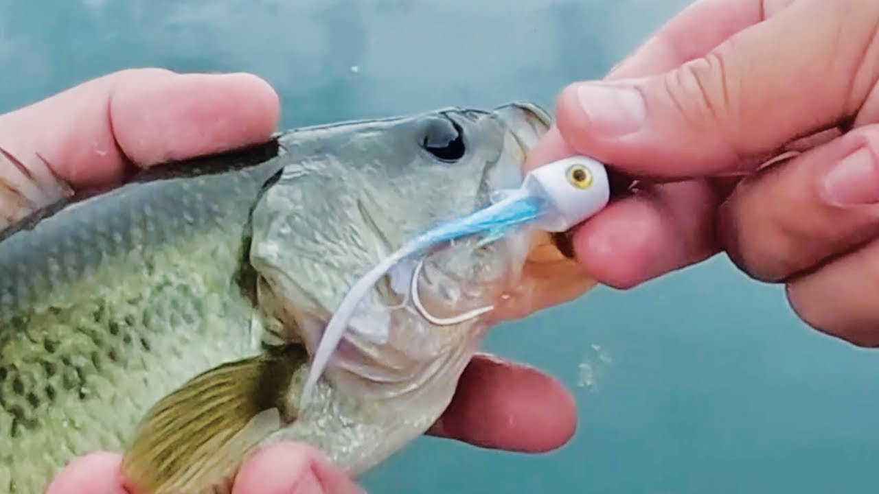 Catching Bass With the Howitzer - How to Tie A Great Popper For Bass