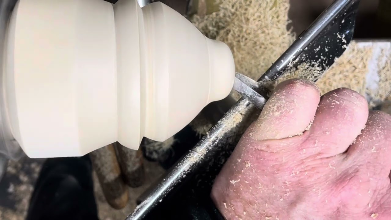 How to use detail spindle gouges