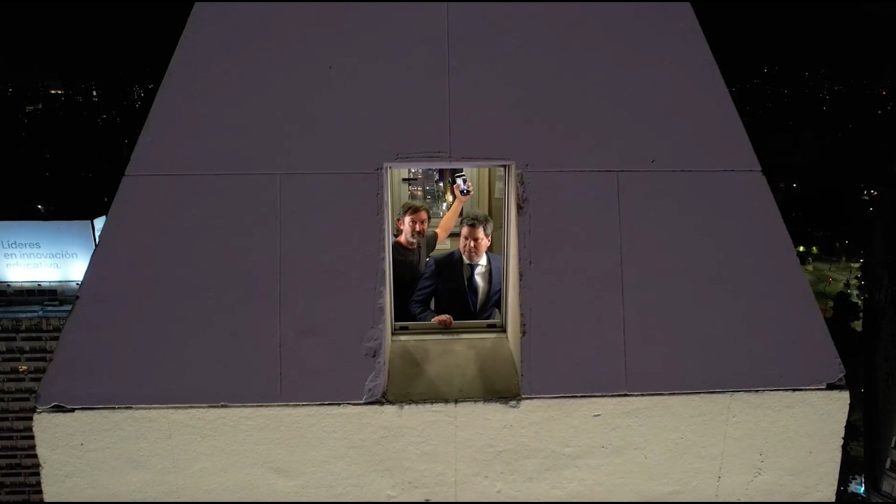 FUIMOS AL OBELISCO A GRABAR LA PROMO DEL NUEVO PROGRAMA DE GUIDO