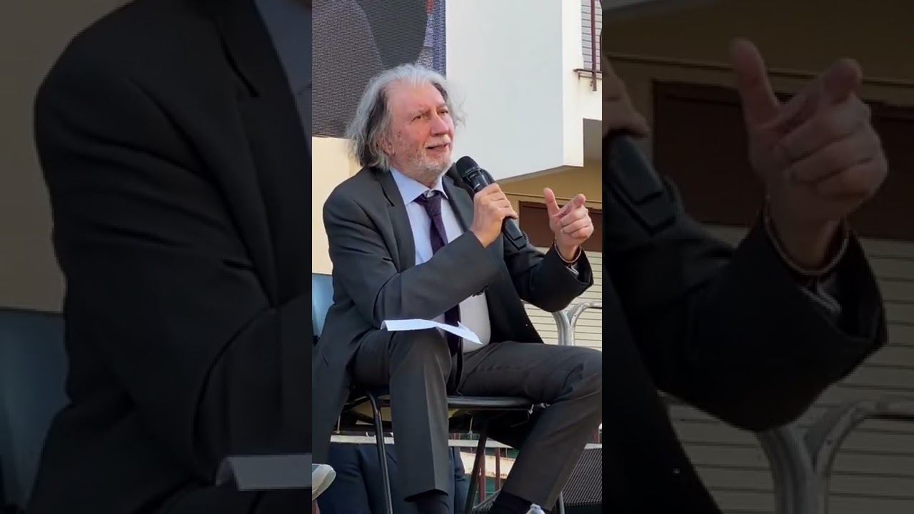 p.g. Roberto Scarpinato: "Dalla strage di Portella della Ginestra alle stragi del '92 e del '93".