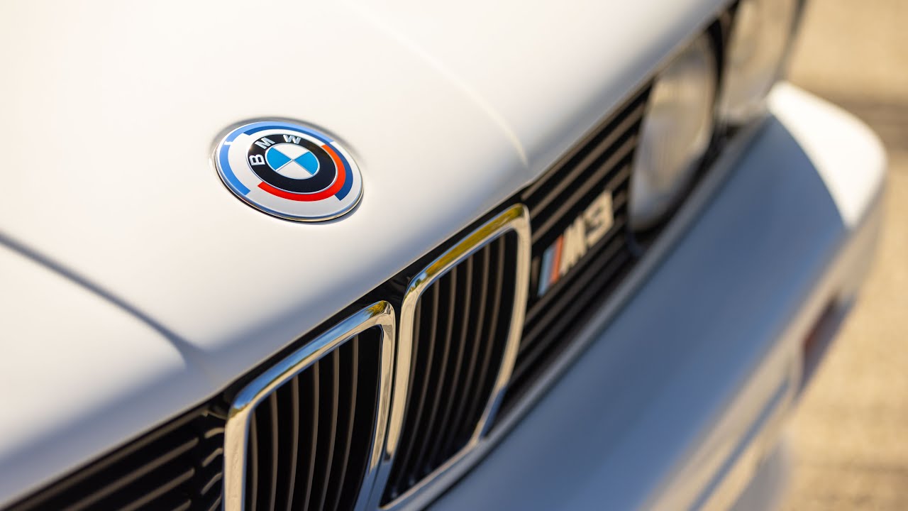 BMW E30 M3 // 50 Year Anniversary Heritage Roundel Set Install