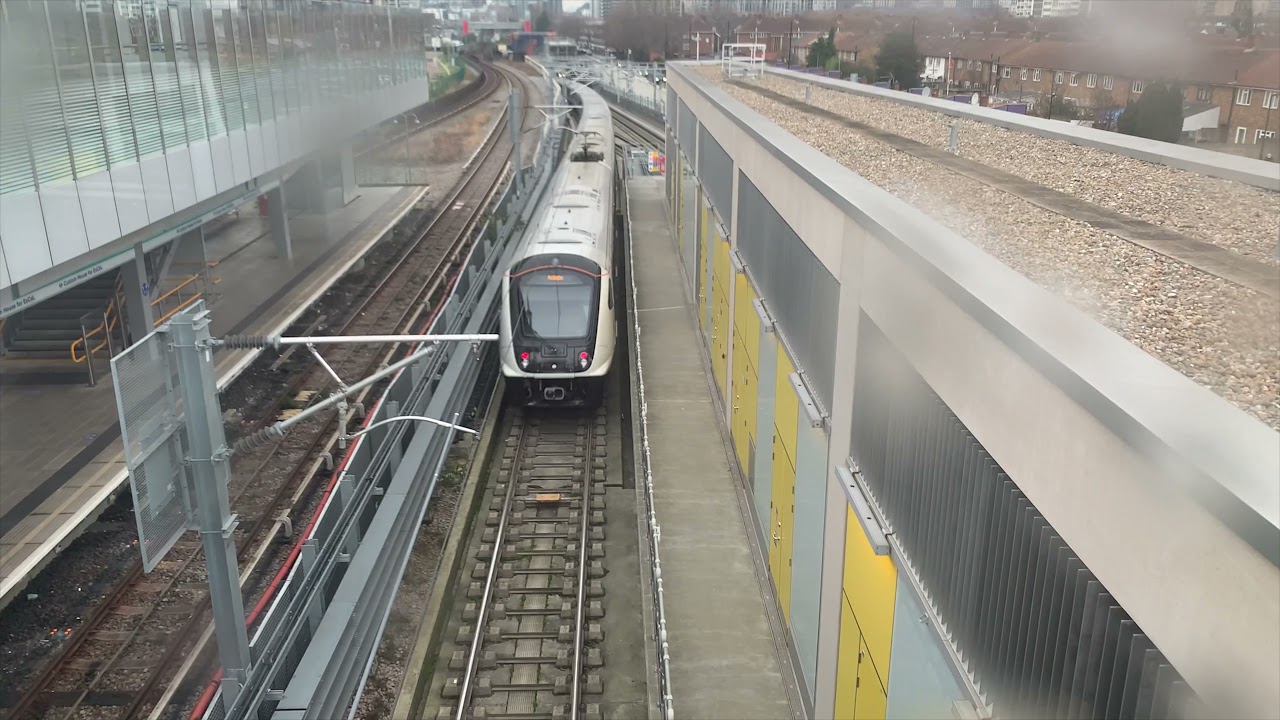 Crossrail/Elizabeth Line Trial Running Custom House  and Prince Regent (4K)