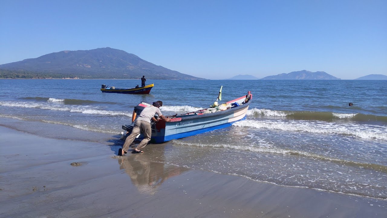 El trabajo de los pescadores en playa El Tamarindo | El Salvador | LDC