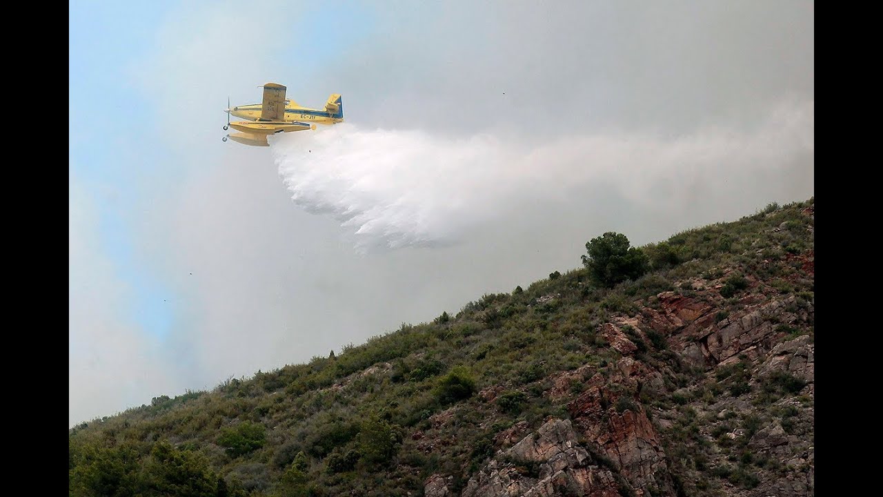 Un rayo provoca un incendio en una localidad de Castellón