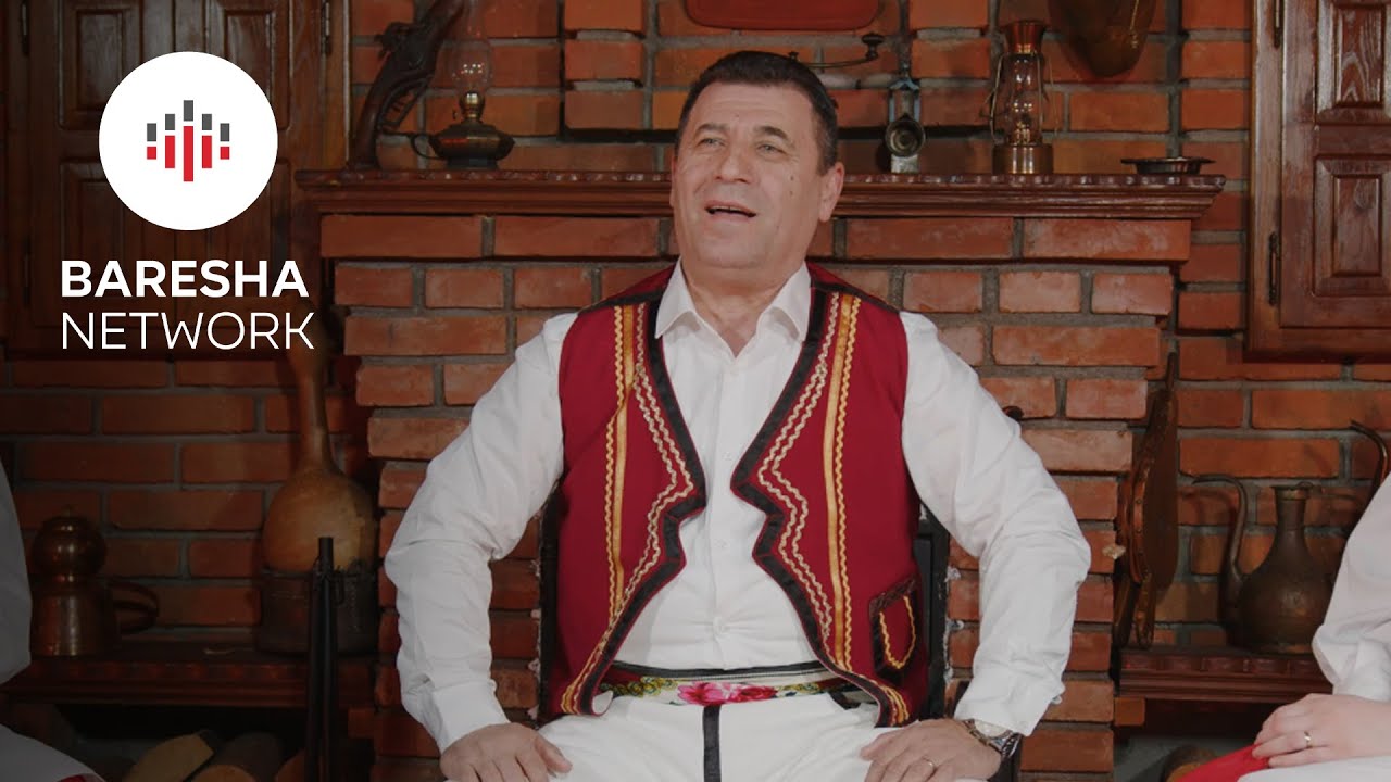 Kujdesi Muçmata - NJË DITË T'DIELE TË PASHË ME SY