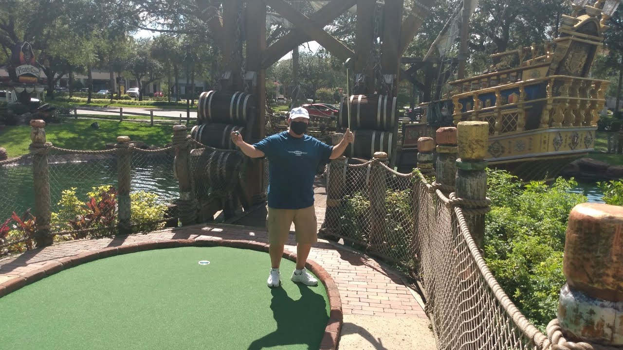 Pirates Cove Mini Golf in International Drive