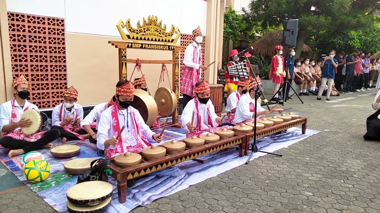 Musik sigeh pengunten SMP Fransiskus tanjung karang bandar Lampung