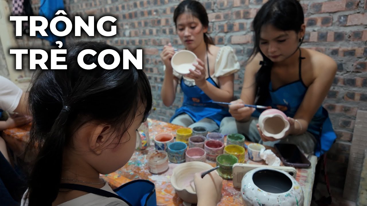 Một ngày đi trông trẻ con và chở hàng phục vụ ở Bát Tràng | NAVU