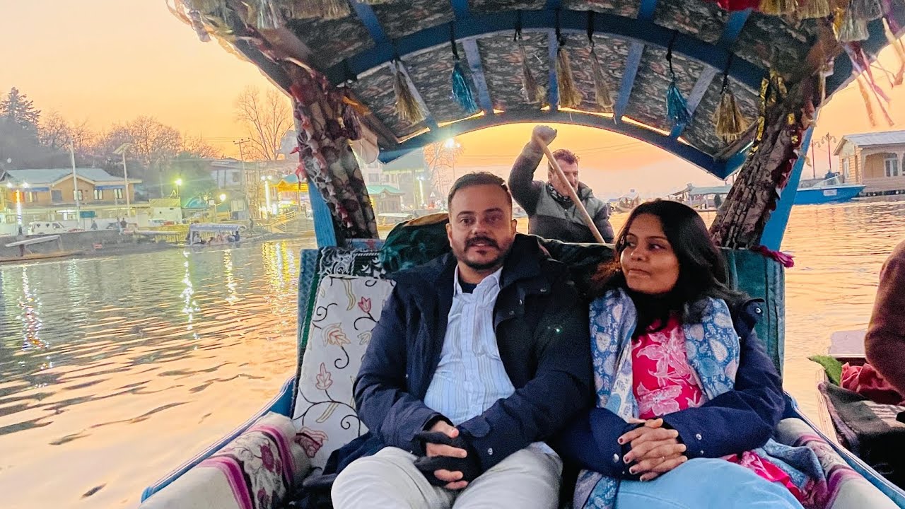 Dal Lake | Srinagar | Day 1 in Kashmir | Mumbai to Srinagar | Kashmir