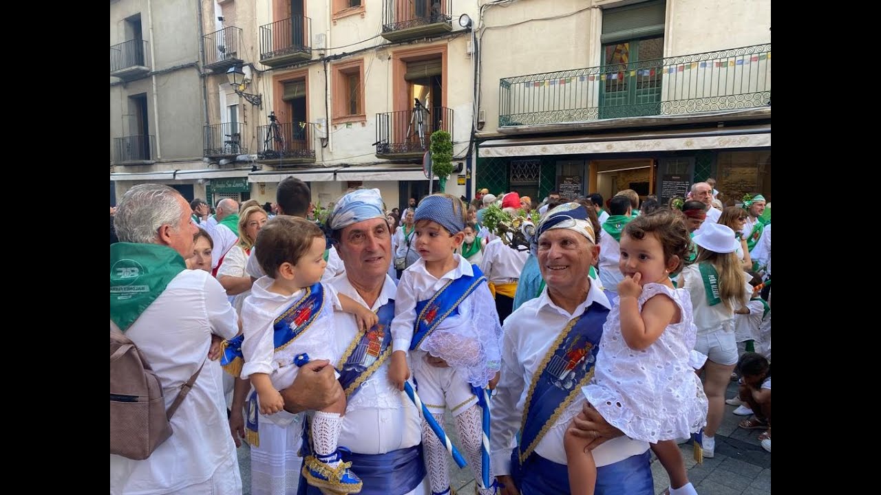 Gonzalo, tataranieto de Cac&oacute;n, demuestra el gen danzante de la familia
